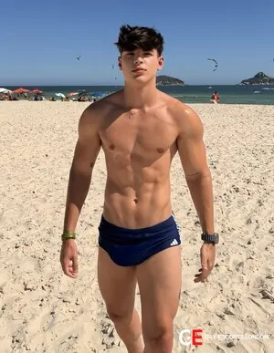Bisexual Escort Phelipedantxl 23yr - always safe sex