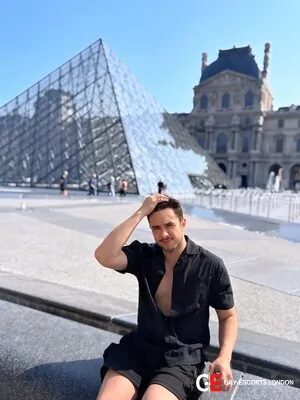 Gay Escort Diego 30yr - sucking