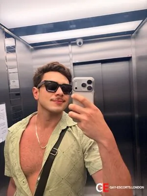 Gay Escort Diego 30yr - role