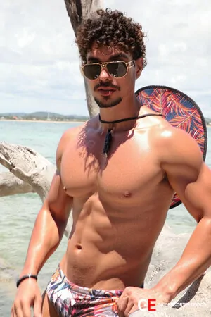 Bisexual Escort Gabriel Xxl 26yr - licking