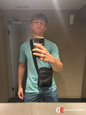 Bisexual Escort Richie 18yr - dirty talk