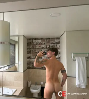 Gay Escort Pietro 23yr - role