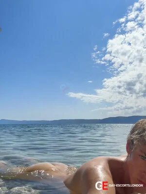 Gay Escort Devon 23yr - role