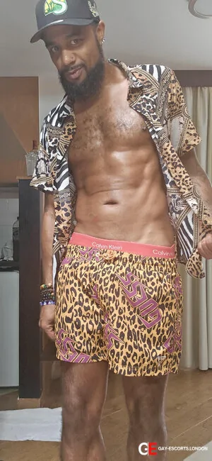 Bisexual Escort Benjamin 35yr - role