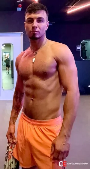 Gay Escort Max 31yr - double penetration