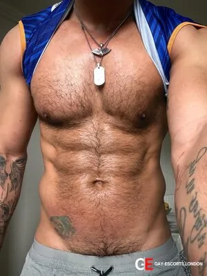 Gay Escort Max 31yr - blowjob