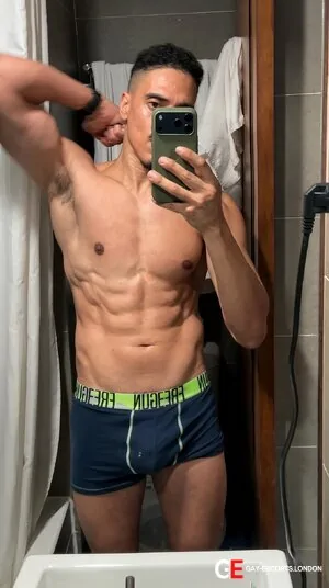 Bisexual Escort Draco 33yr - sucking