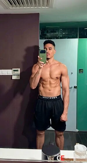 Bisexual Escort Draco 33yr - role