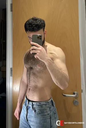 Gay Escort Mixi 24yr - massage