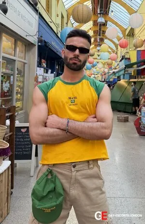 Gay Escort Mixi 24yr - massage