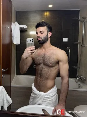 Gay Escort Mixi 24yr - massage