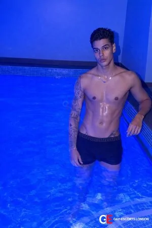 Bisexual Escort ítalo 20yr - role