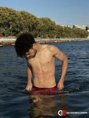 Gay Escort Yuri 20yr - role