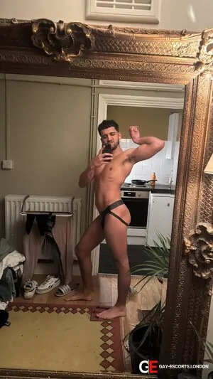 Bisexual Escort J 32yr - role