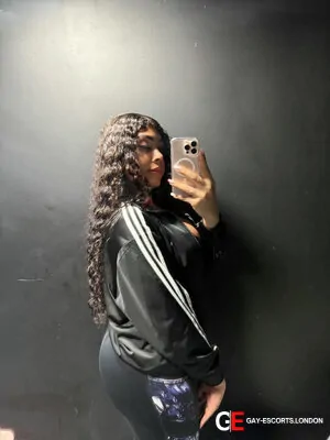 Bisexual Escort Gabriela Reis 23yr - role
