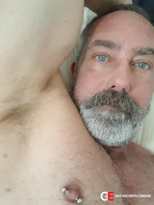 Gay Escort Wayne 58yr - trios