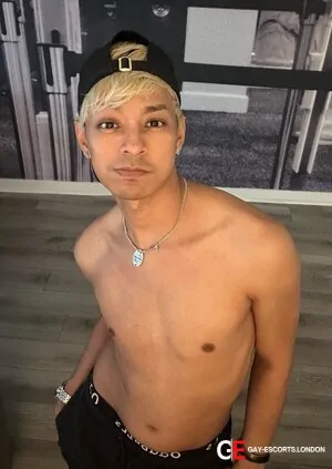 Gay Escort Asian Fickq Ehsan 31yr - blowjob
