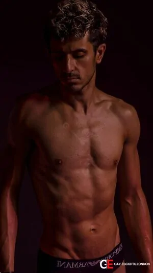 Bisexual Escort Zayne 32yr - role