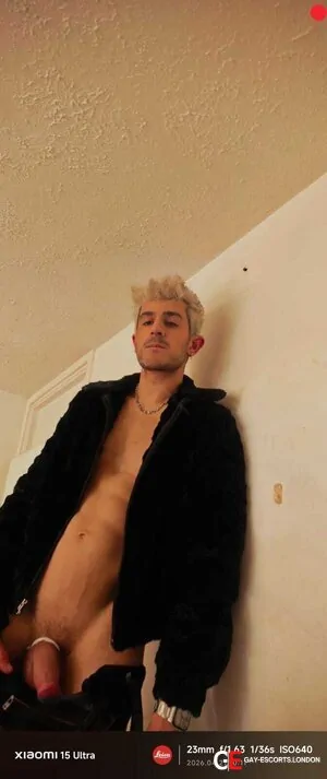 Bisexual Escort Zayne 32yr - licking