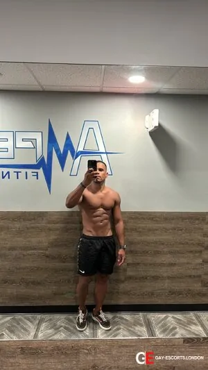 Bisexual Escort Otto Xxl 28yr - role