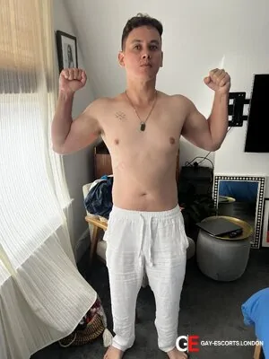 Gay Escort Massagem Alex 35yr - trios
