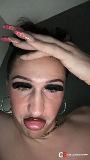 Gay Escort Harley 21yr - sucking