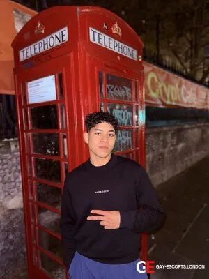 Gay Escort Gustavo Elias 22yr - role