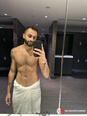 Bisexual Escort Louis 28yr - sucking