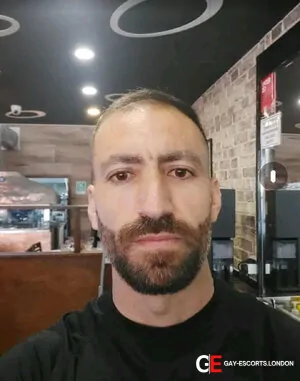 Gay Escort Behnam 36yr - sucking
