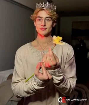 Gay Escort Kai 25yr - role