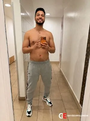 Gay Escort Henry Top Big 35yr - role
