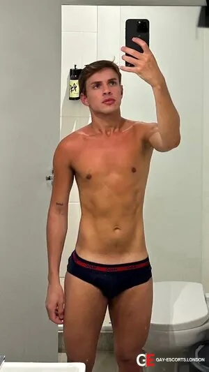 Bisexual Escort Pietro 23yr - role
