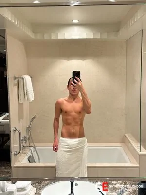 Bisexual Escort Pietro 23yr - sucking