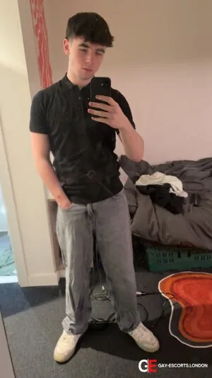 Gay Escort Jack 18yr - role