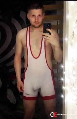 Gay Escort James 37yr - role