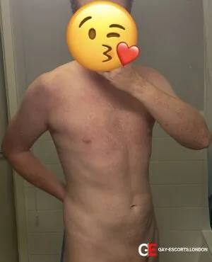 Gay Escort Martin 34yr - blowjob