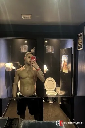 Bisexual Escort Alessio 25yr - role