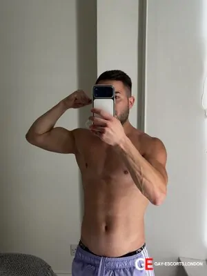 Bisexual Escort Alessio 25yr - sucking