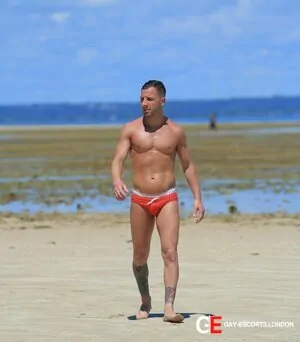 Bisexual Escort Alessio 25yr - role