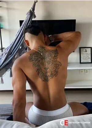 Bisexual Escort Kevin 33yr - sucking