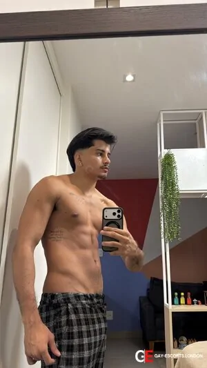 Gay Escort Guilherme 24yr - sucking