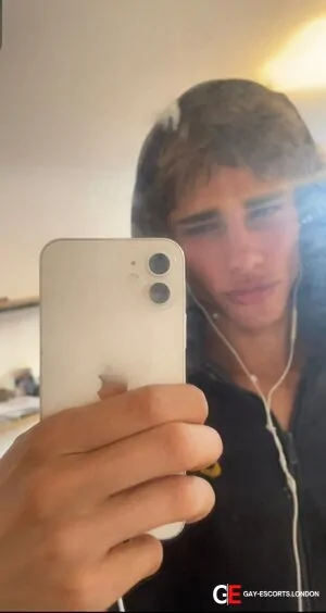 Gay Escort Jay 18yr - role