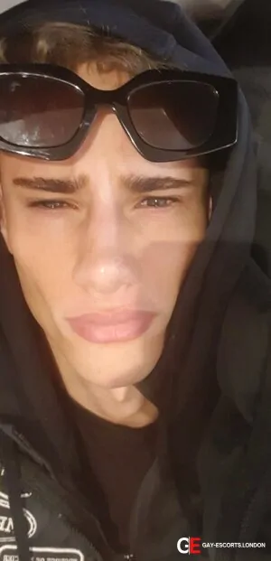 Gay Escort Jay 18yr - role