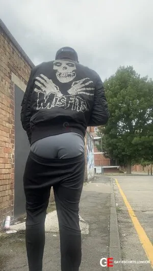 Bisexual Escort Steve Olson 33yr - sucking