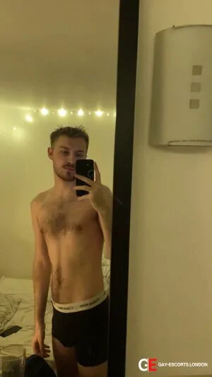 Gay Escort Ryan 22yr - role