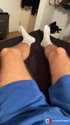 Gay Escort Ryan 22yr - blowjob