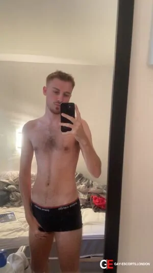 Gay Escort Ryan 22yr - trios