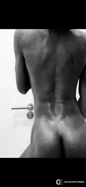 Bisexual Escort Cameron 23yr - sucking
