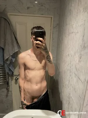 Bisexual Escort Nate 22yr - role