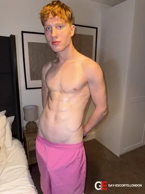 Gay Escort Gaby 22yr - blowjob